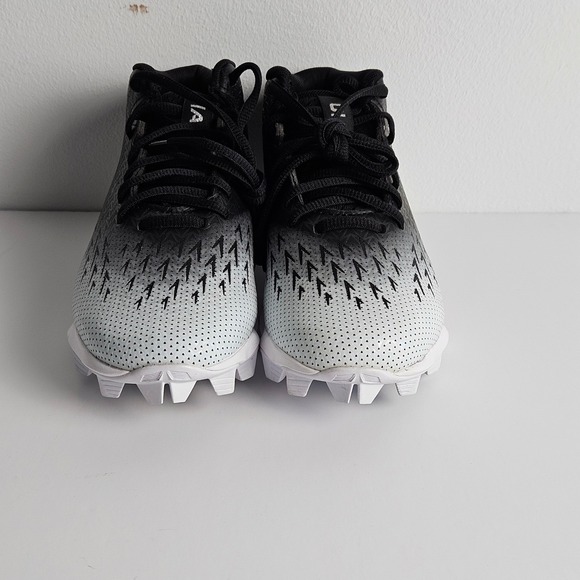 Under Armour Spotlight Franchise RM Jr 4.0 Football Cleats Size 3Y - Picture 4 of 9